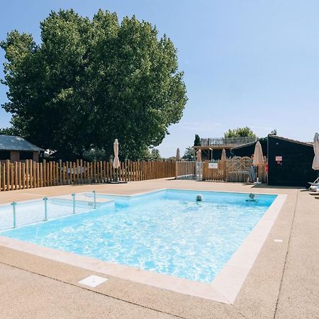 Camping La Pree Hotel Les Portes-en-Re Exterior photo