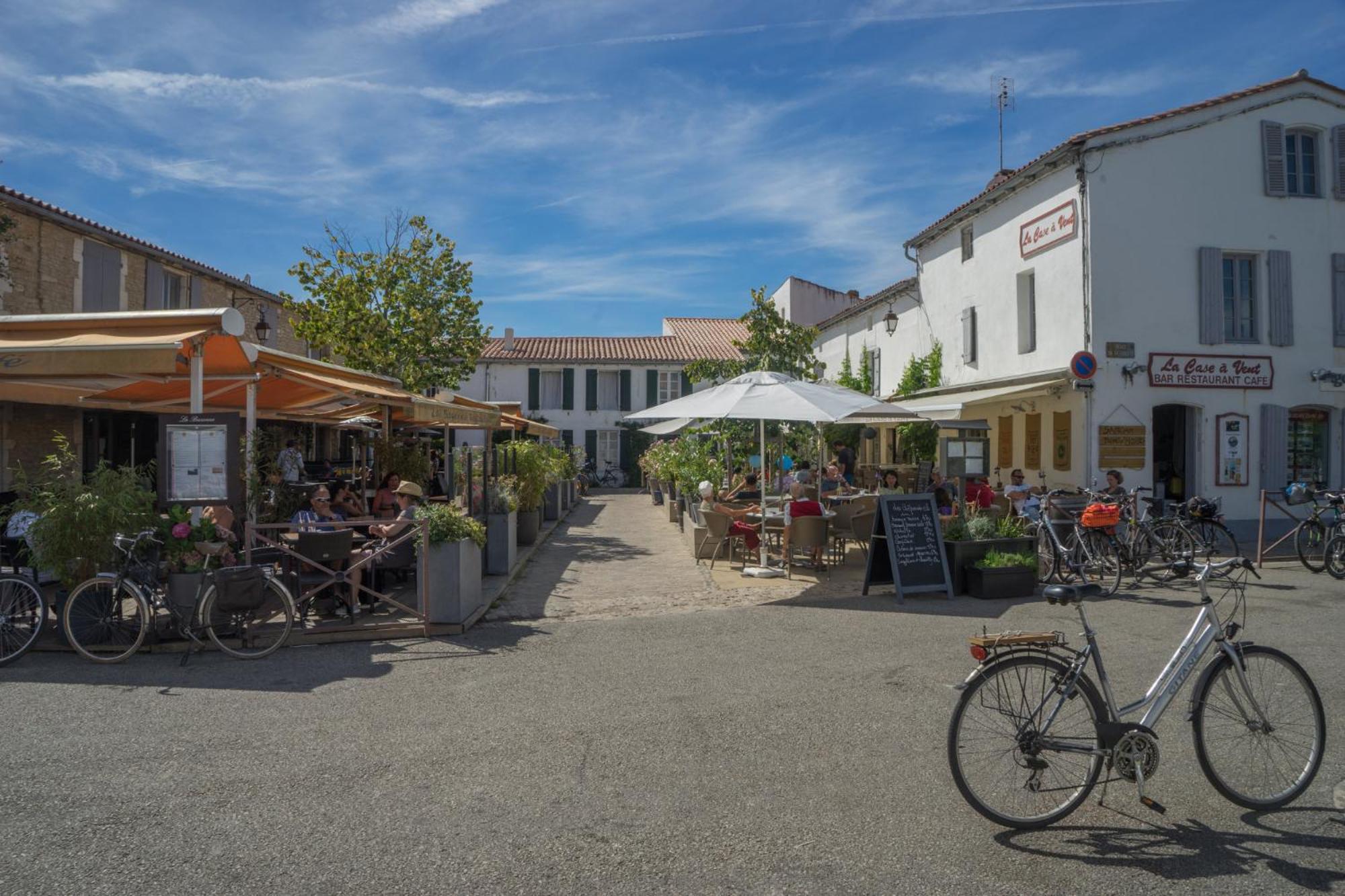 Camping La Pree Hotel Les Portes-en-Re Exterior photo